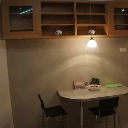 Apartment Aleksroks *